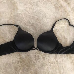 Victoria’s Secret Bombshell Plunge Bra